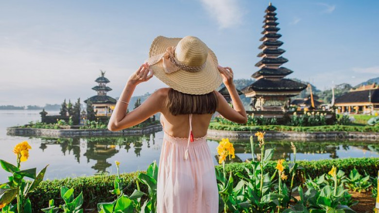 Discover the Joy of Travel with Holiday Tour Packages