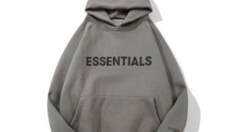 Essentials Hoodie – Style That Flows with Your Everyday Moves