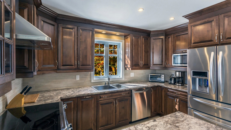 kitchen cabinets toronto