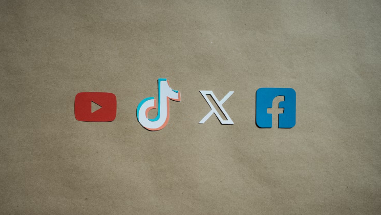 A brief guide on using a logo on social media