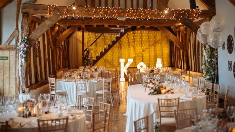 What Really Happens When the DJ Sets the Wedding Mood